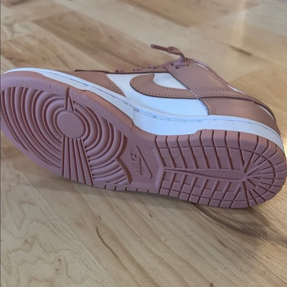 Brand new Nike dunks - Picture 9 of 9